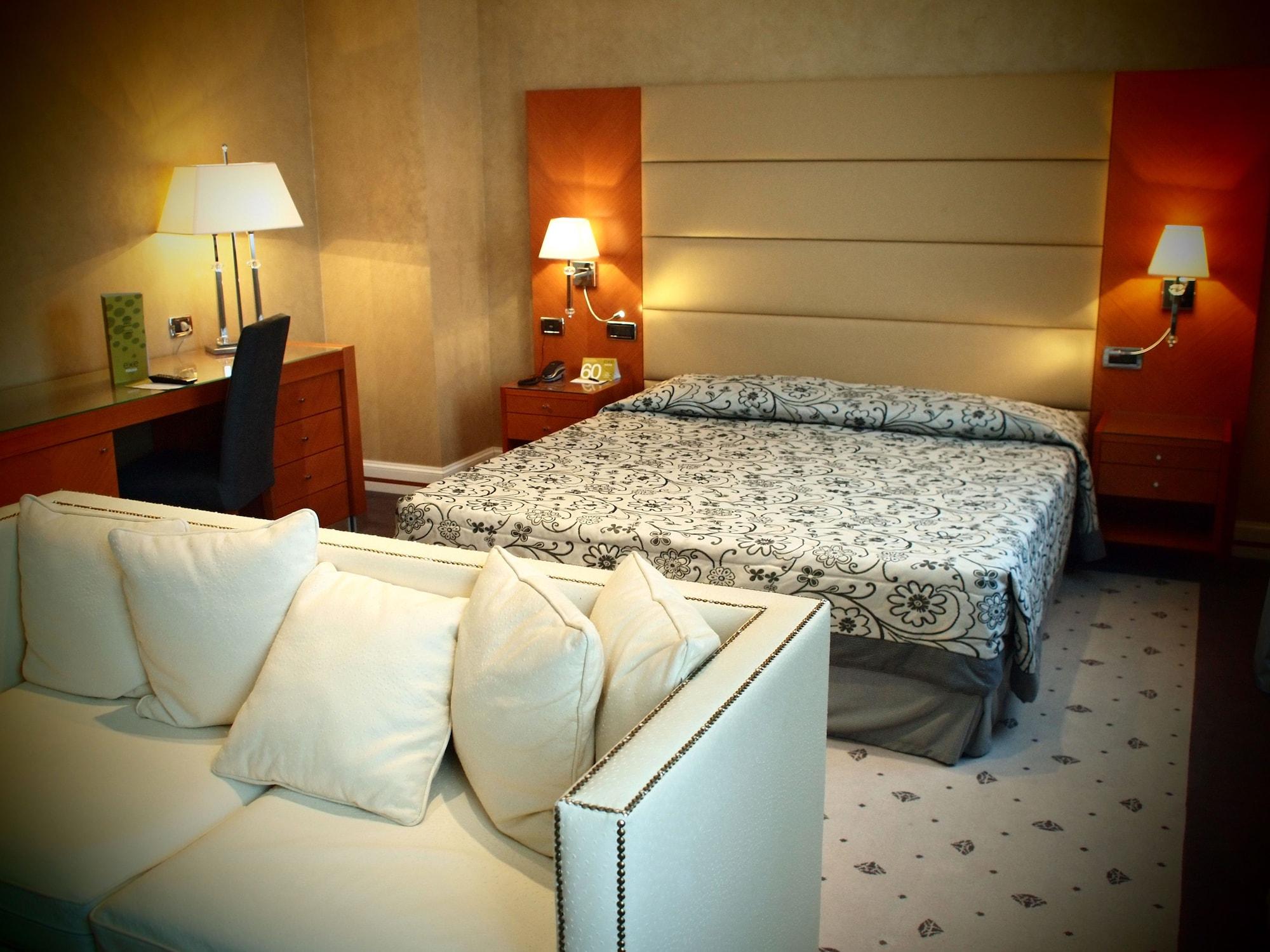 โฮเต็ล เปรูเซีย ลา วิลลา Hotel เปรูจา ภายนอก รูปภาพ