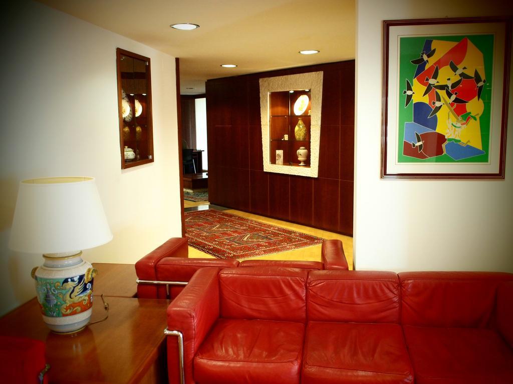 โฮเต็ล เปรูเซีย ลา วิลลา Hotel เปรูจา ภายนอก รูปภาพ