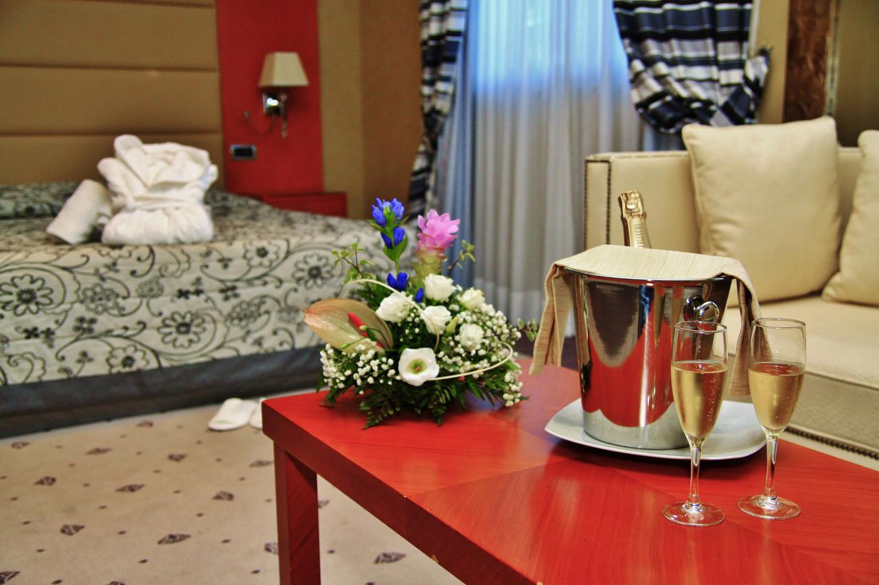 โฮเต็ล เปรูเซีย ลา วิลลา Hotel เปรูจา ภายนอก รูปภาพ
